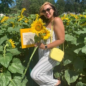 Meet your Posher, Abi